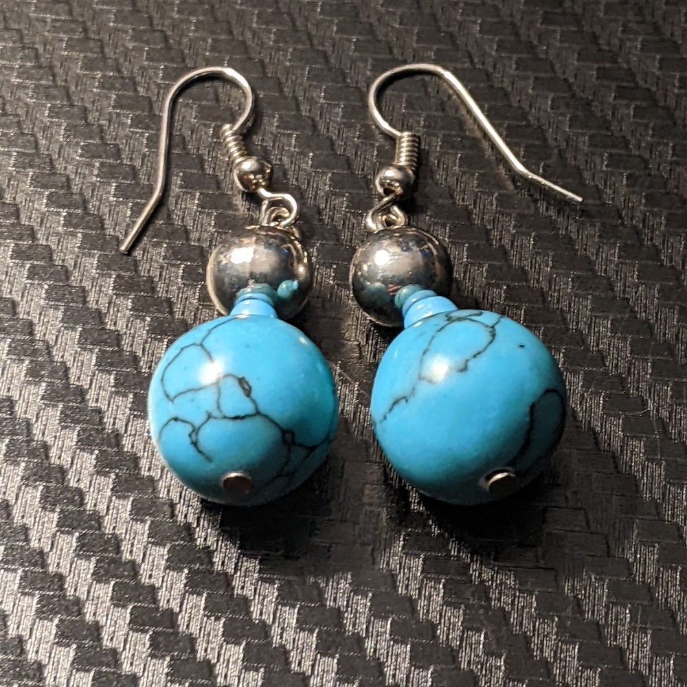 2/20$ Turquoise earrings